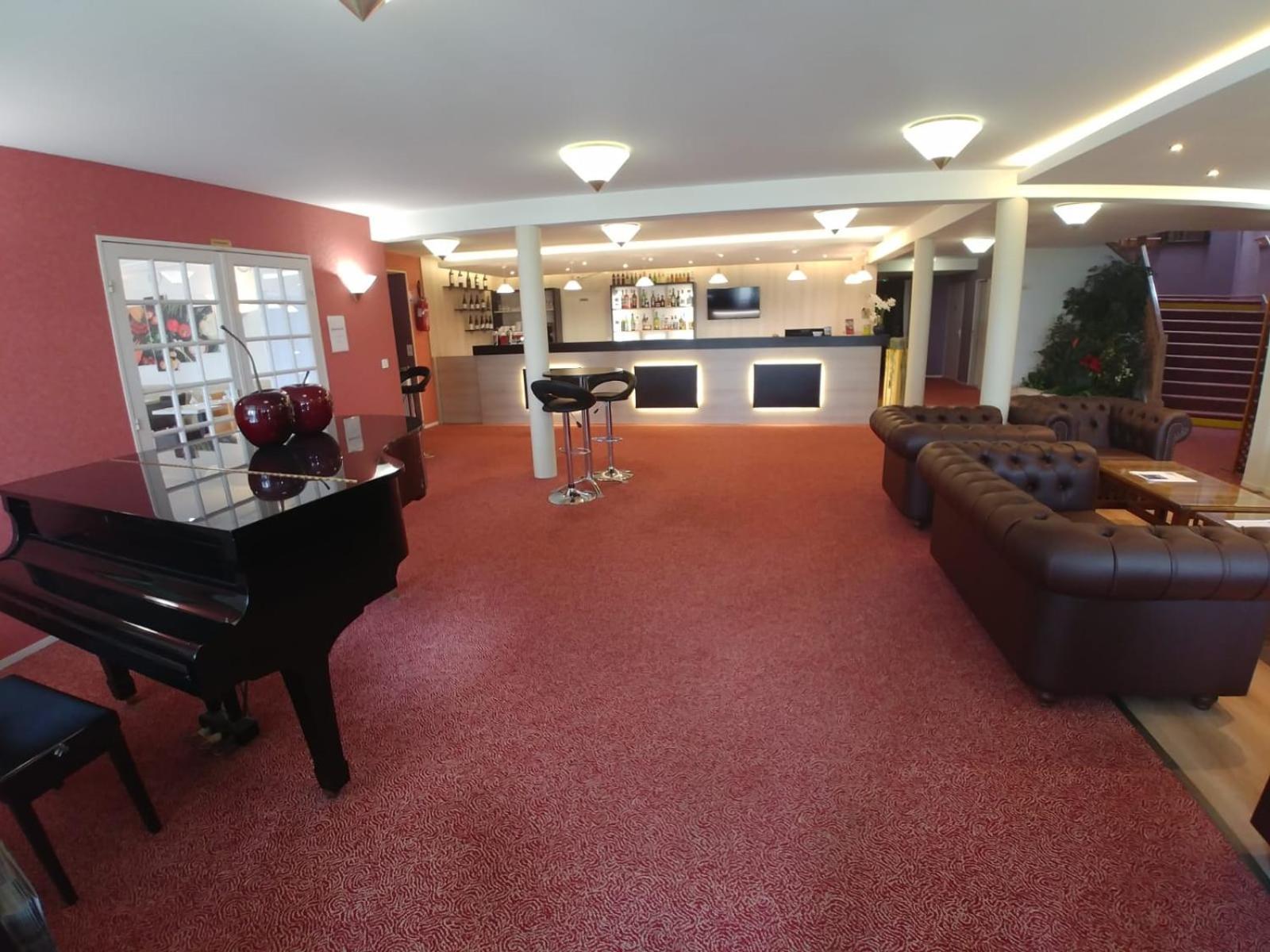 Hotel Altina Pacy-sur-Eure Buitenkant foto