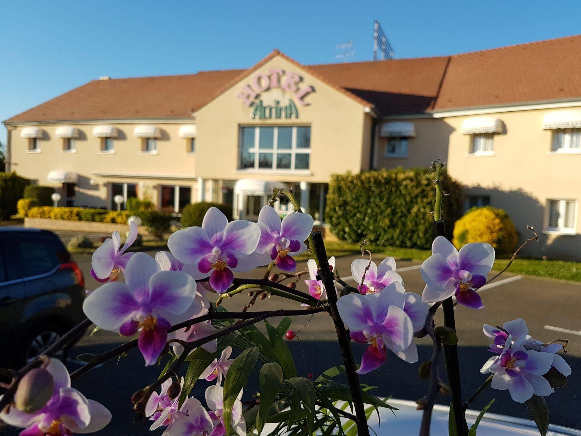 Hotel Altina Pacy-sur-Eure Buitenkant foto