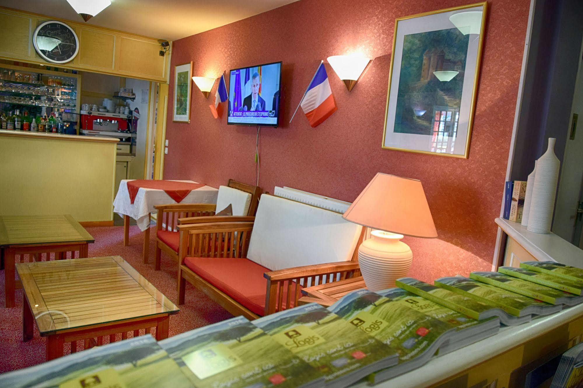 Hotel Altina Pacy-sur-Eure Buitenkant foto